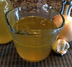 Slow Cooker Homemade Chicken Broth