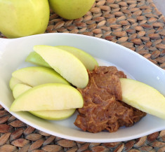 Sliced Apples with Date Caramel Apple Dip