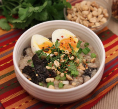 Creamy Slow Cooker Congee