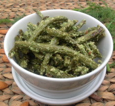 Roasted Green Beans with Dill Sauce