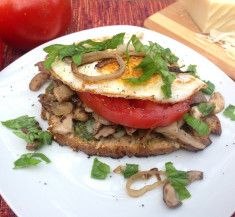Egg and Mushroom Sandwich with Basil Pesto