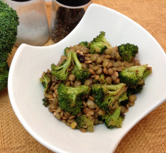 Roasted Broccoli and Lentil Salad