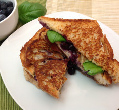 Grilled Chicken Sandwich with Basil and Blueberry Sauce