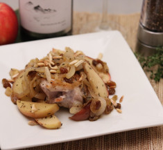 Skillet Pork Chops with Apples and Onions